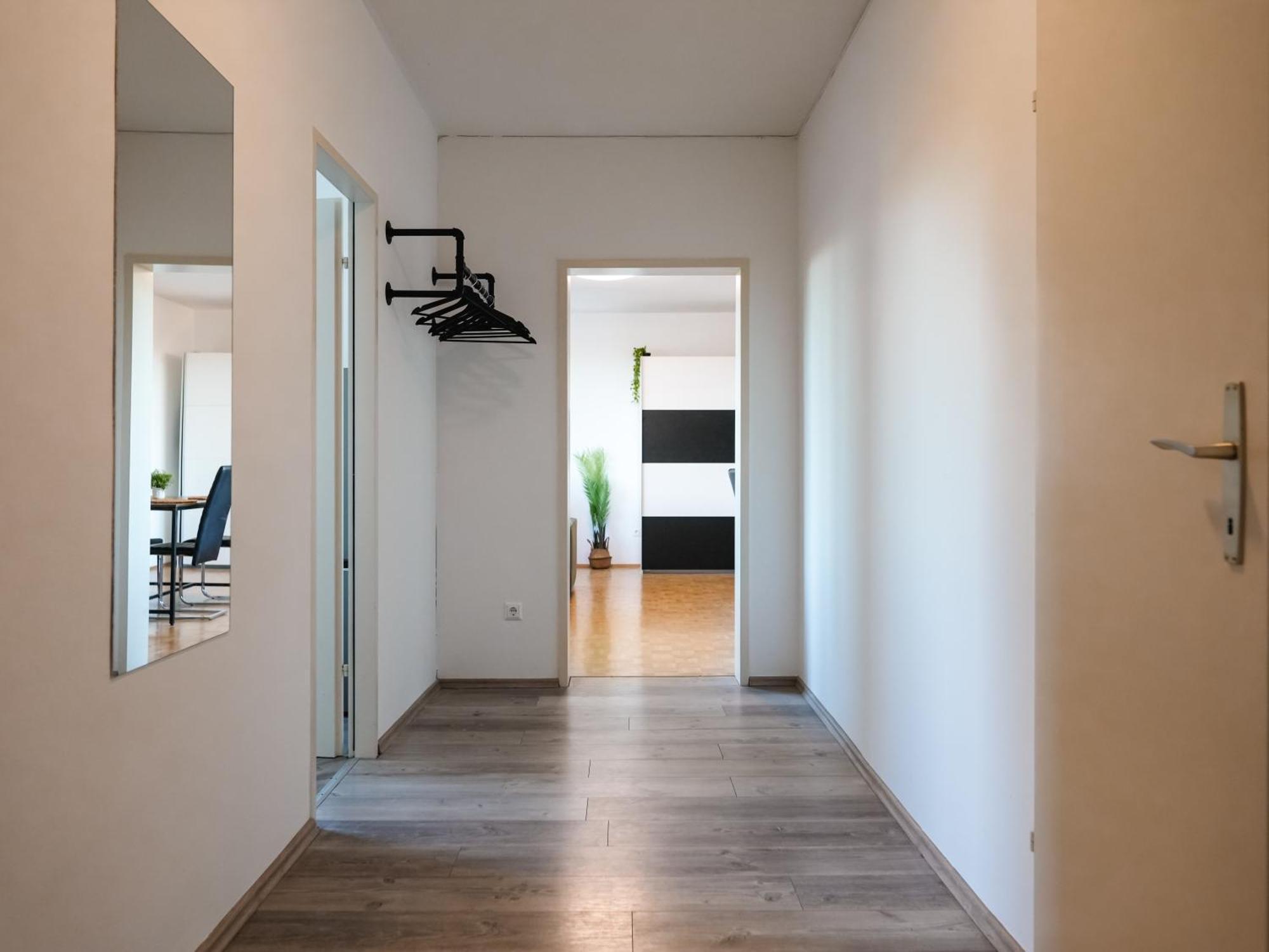 Spacious Apartments With View & Free Parking Wiener Neustadt Exterior photo